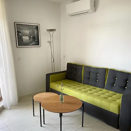 Apartment One Bedroom In G Life